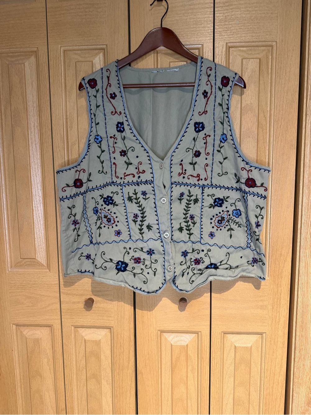90’s Y2K Embroidered Floral Cotton Vest